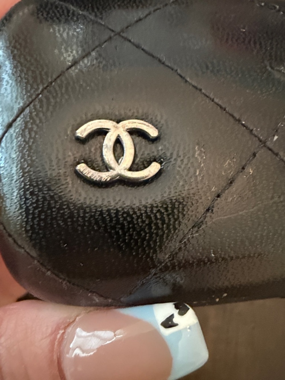CHANEL Luxury Black leather Eyewear Pouch with Subtle Logo Detail - Picture 7 of 7